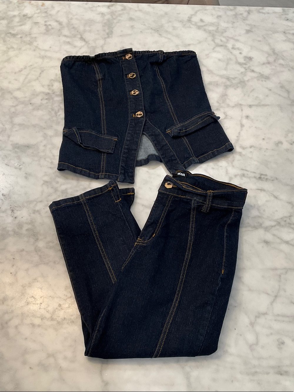 XS Fashion Nova - Dark Indigo Strapless Denim Corset Top & High-Waist Jeans Set